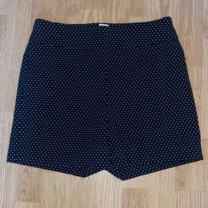 Eric Casual Black w/ White Polka Dots Stretch Flat Shorts Size Small